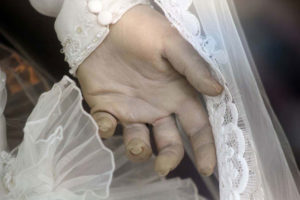 Pascualita. Detalle de la mano